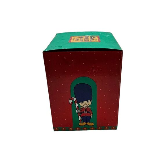 Vintage Disney It's A Small World Holiday - Tigger & Roo Stocking Holder - Picture 15 of 16